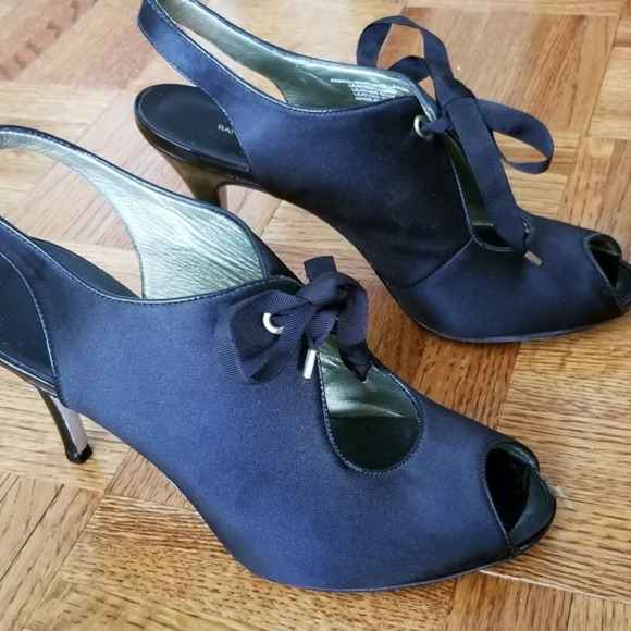 Banana Republic open toe pump sz 9 - Picture 2 of 8